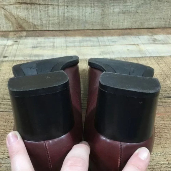 Yofi Dark Red Leather Loafer Block Heels Womens 40 Slip On Made in Israel - Picture 12 of 13